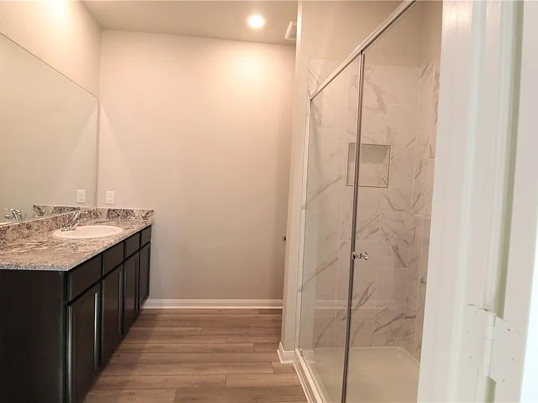 509 Washington Dr — Photo 15