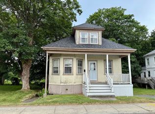 513 Slocum Rd, Dartmouth, MA 02747