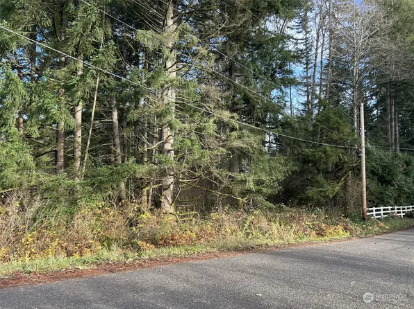 27 NE Rova Road, Poulsbo, WA 98370