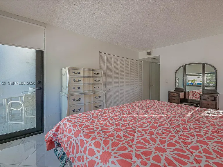 2401 S Ocean Dr #305 — Photo 16