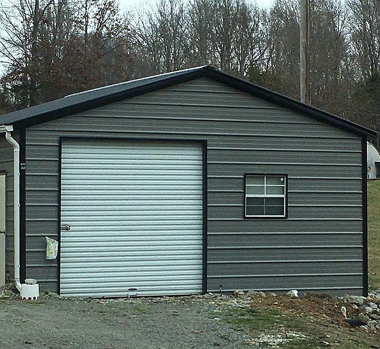 2nd image of 445 McGhee Ln