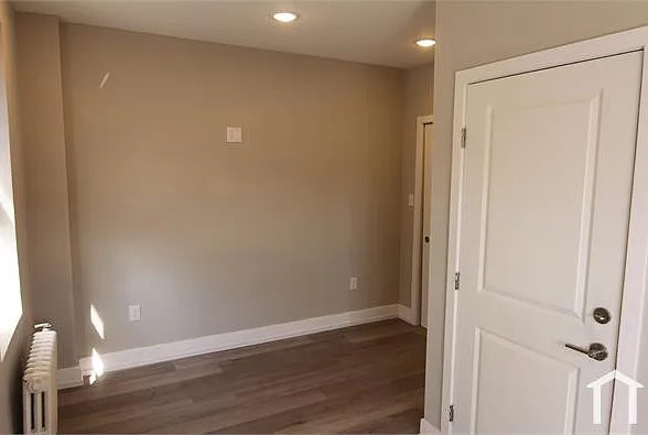 2 bed, $1,000 — Photo 4