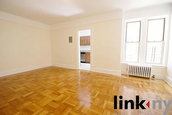 Rented by Link NY Realty | media 15