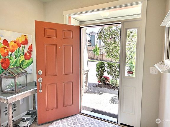 2nd image of 3711 Highlands Boulevard