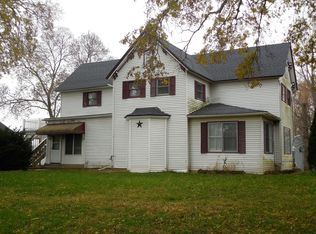 4002 W Rock Falls Rd, Rock Falls, IL 61071