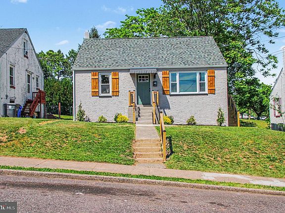 3rd image of 163 Reynolds Ave