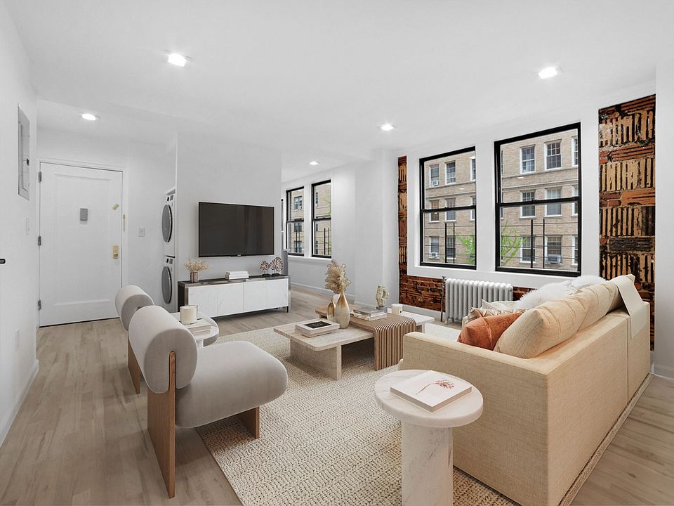 1st image of 700 W End Ave APT 15b