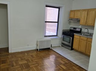 8603 102nd St, Richmond Hill, NY 11418