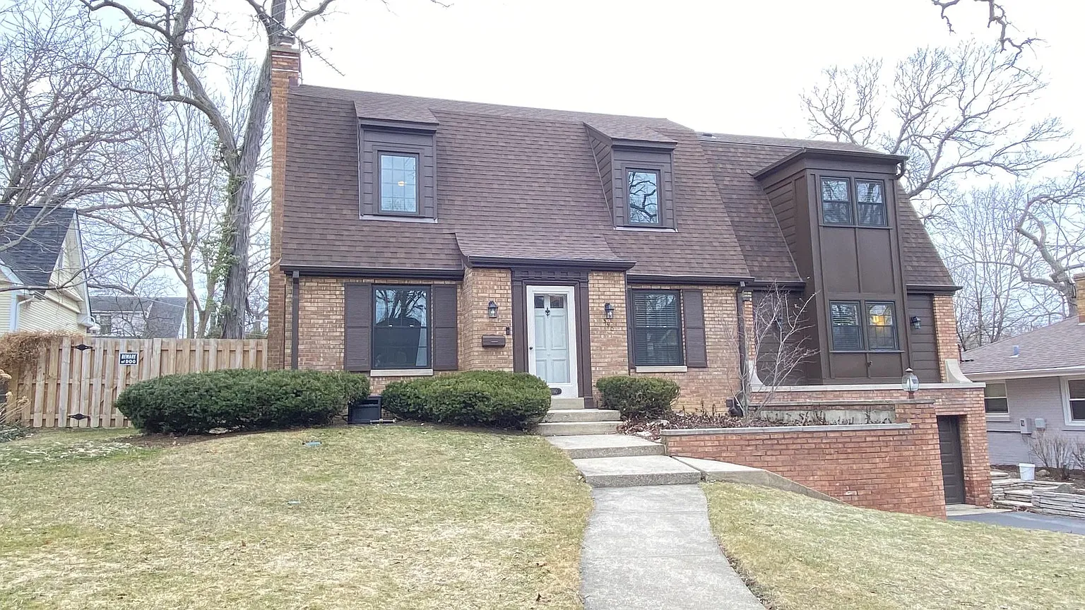 590 Glen Ellyn Pl photo 1