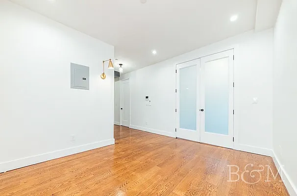 Rented by Brick&Mortar | media 21