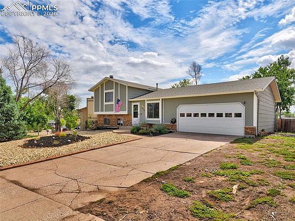 3rd image of 7655 Vallhalla Dr