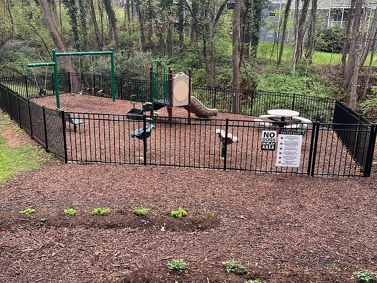 1000 Huntwood Ln — Photo 36