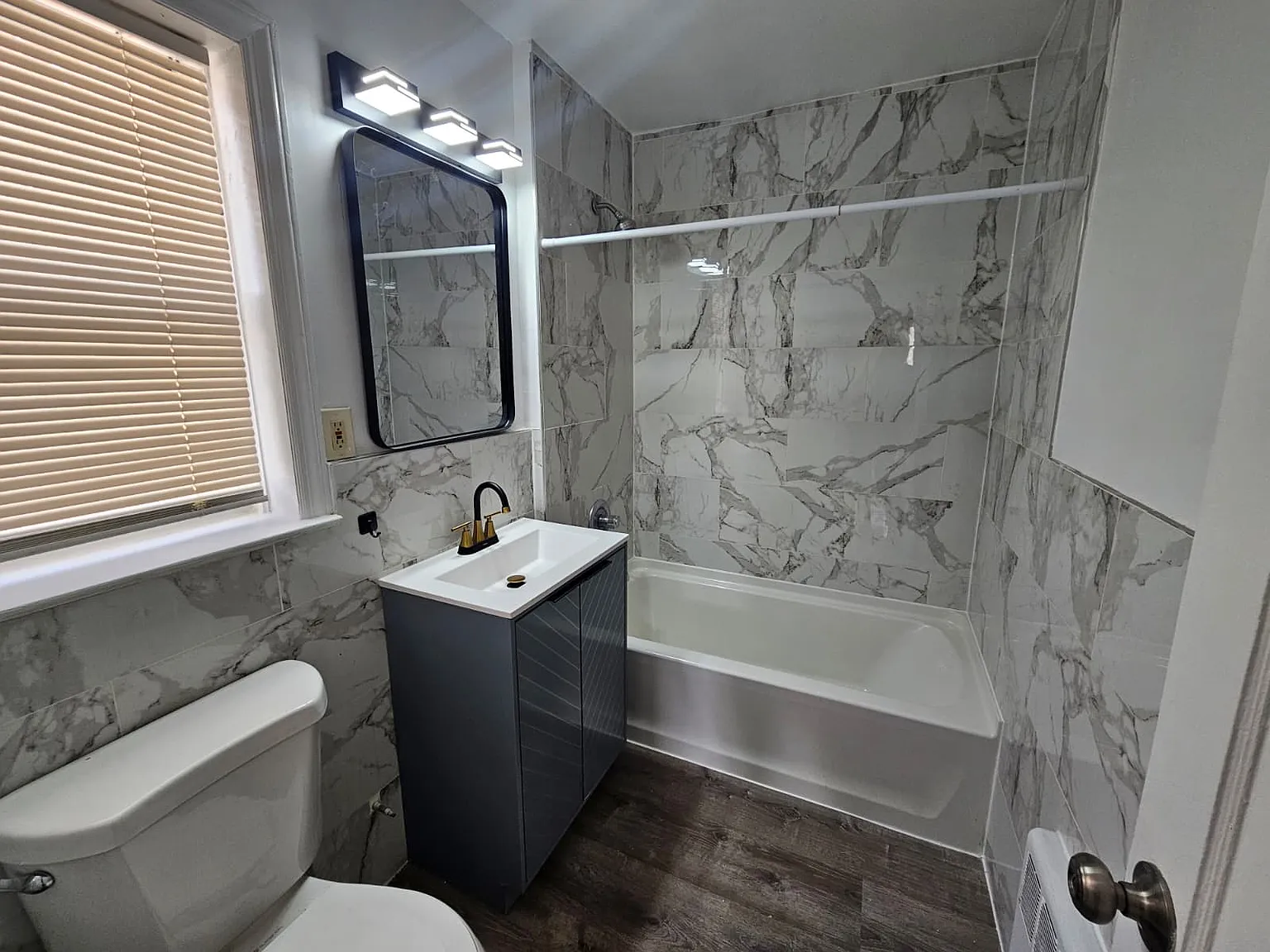 1 bed, 900 sqft, $1,800 — Photo 4