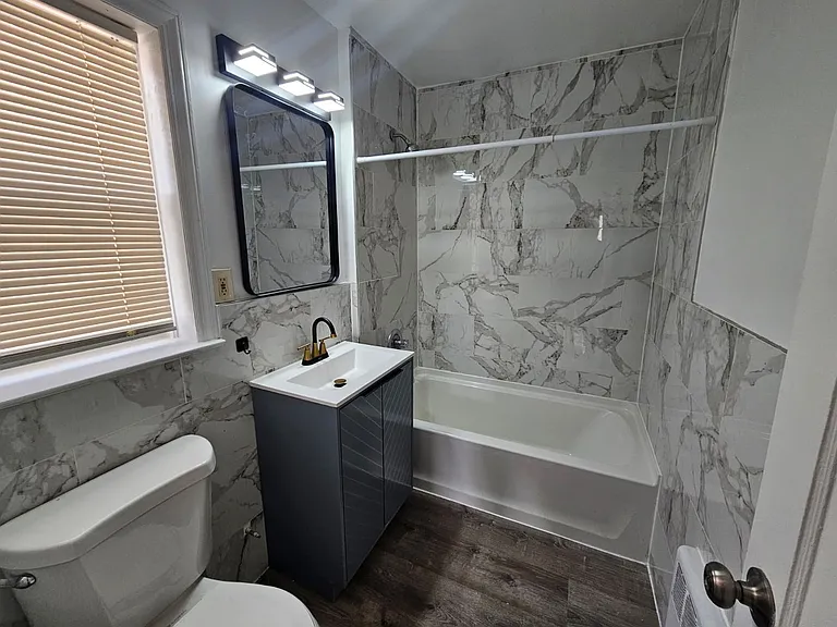 352 S Center St #2 — Photo 4