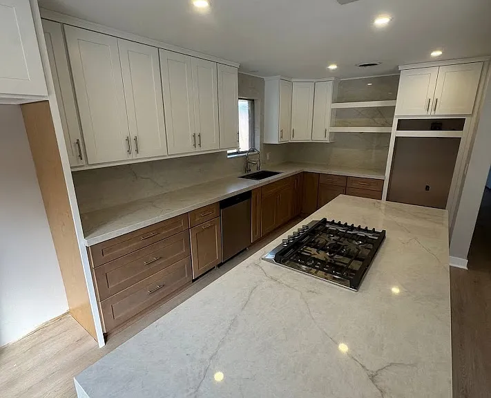 645 E Brockway Ave — Photo 2
