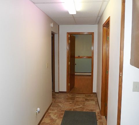 4th image of 2830 Beverly Ln