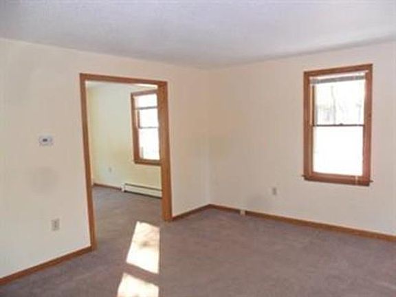 3rd image of 27 King St #0