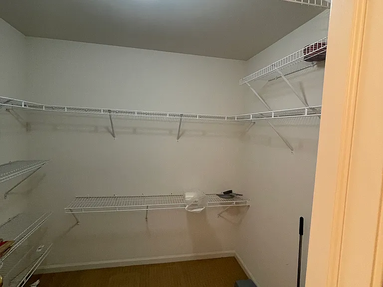 Walk in closet