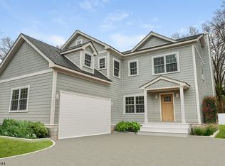 6 Canoe Brook Pl, Summit, NJ 07901