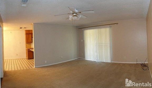 2nd image of 2822 Veterans Ave