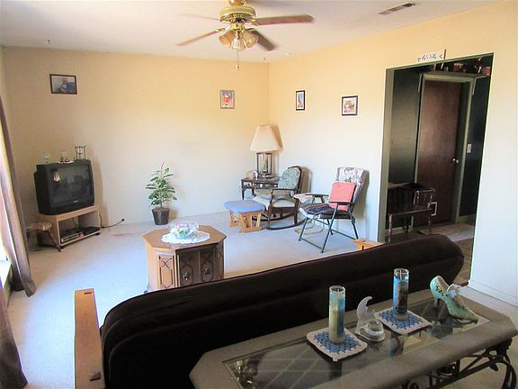 4th image of 112 Meadow Creek Dr