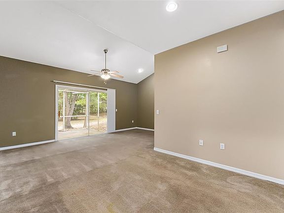 5th image of 4700 SW Archer Rd #13