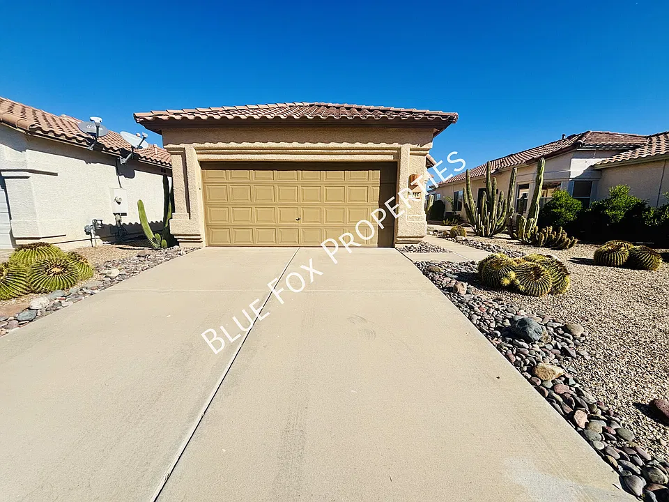 9744 N Stone Rock Dr