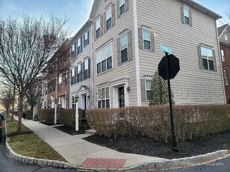 133 Summer Ln — Photo 31