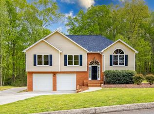 105 Creekside Dr, Dalton, GA 30720