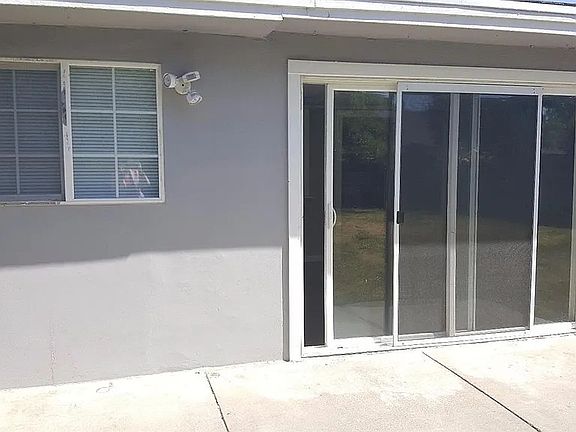 4th image of 2020 El Camino Ave