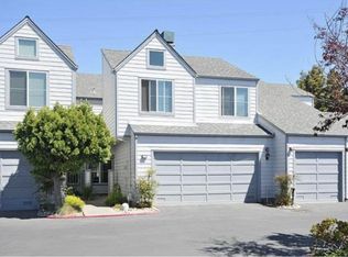 27 Binnacle Ln, Foster City, CA 94404