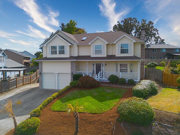 3rd image of 2740 Foxhaven Dr SE