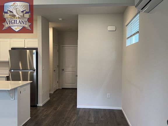 3rd image of 2642 NE 116th Pl