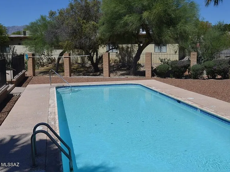 9159 E Broadway Blvd — Photo 26