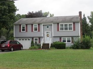 118 City View Rd, Westfield, MA 01085