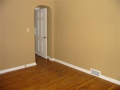 4th image of 5128 Lynd Ave
