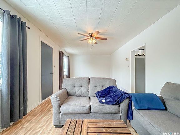 5th image of 163 2nd St W