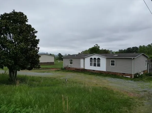 5004 Colonial Tpke #&-5008, Glade Hill, VA 24092