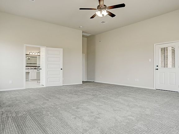 Spacious primary suite