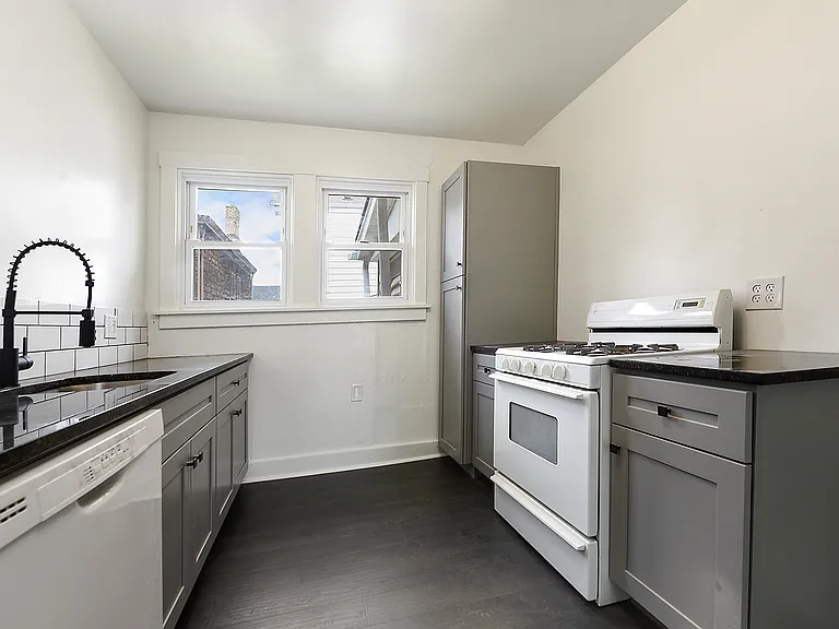 708 E 13th Ave #3 — Photo 10