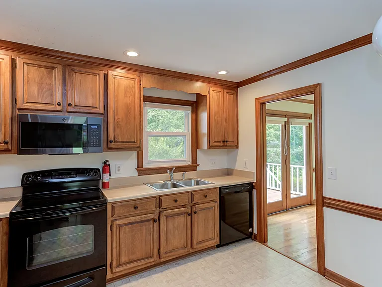 1777 Dunmore Pl — Photo 13