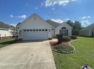 208 Apple Ct, Warner Robins, GA 31088