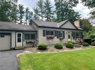 17 Evergreen Dr, Greenville, PA