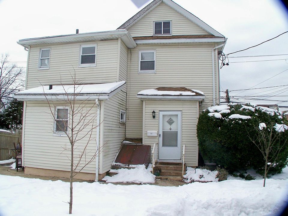 1st image of 220 Hempstead Ave Floor 2