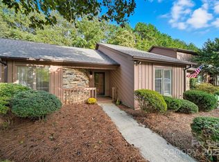 1621 12th St NE, Hickory, NC 28601