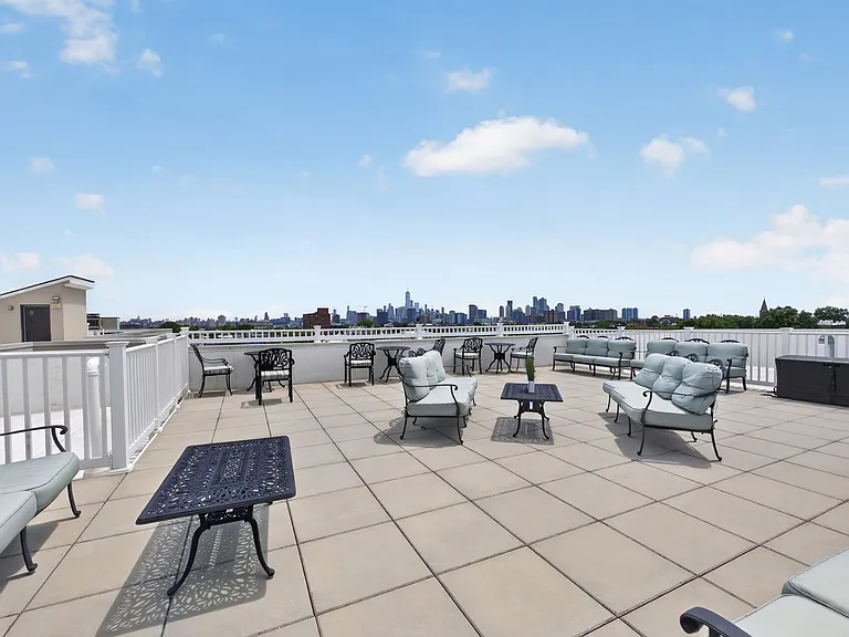 974 Summit Ave #409 — Photo 23