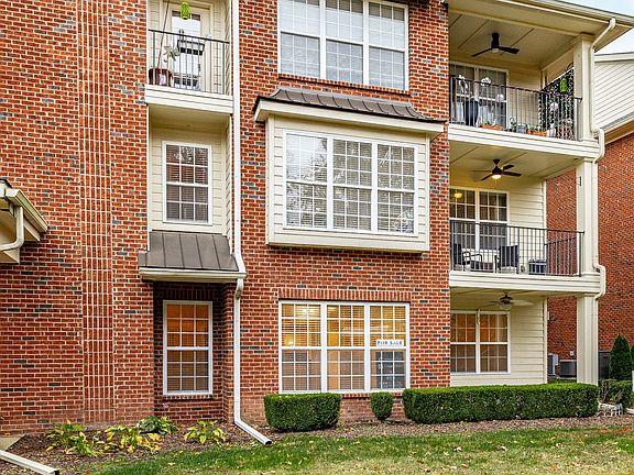 3rd image of 3201 Aspen Grove Dr APT C3