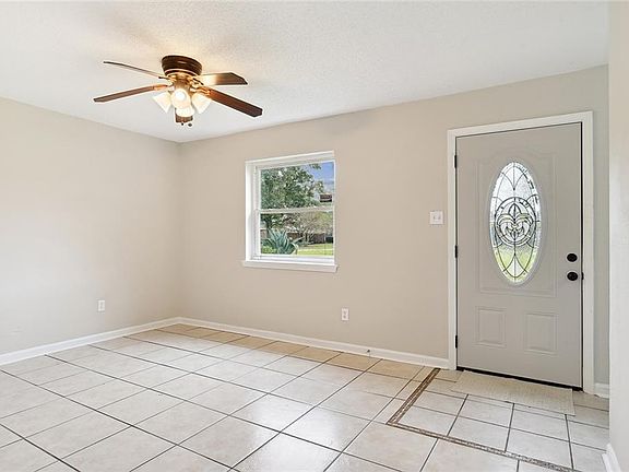 3rd image of 2808 Pritchard Rd