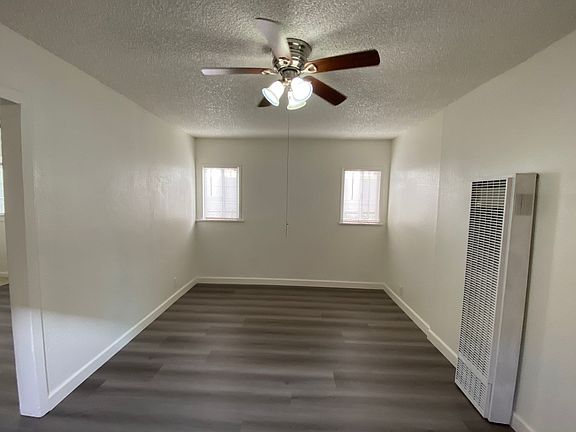 3rd image of 1020-1024 N Myrtle Ave