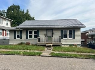 109 High St, Saint Clairsville, OH 43950